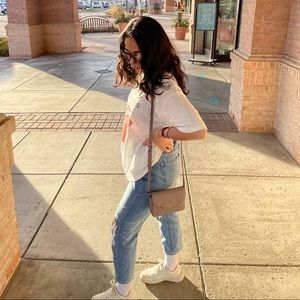 Meet your Posher, Lily